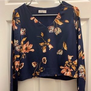 Aritzia navy blue floral Murphy blouse